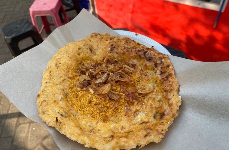 Soto Betawi dan Kerak Telor
